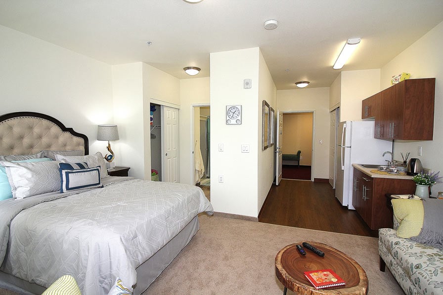 Studio Apartment