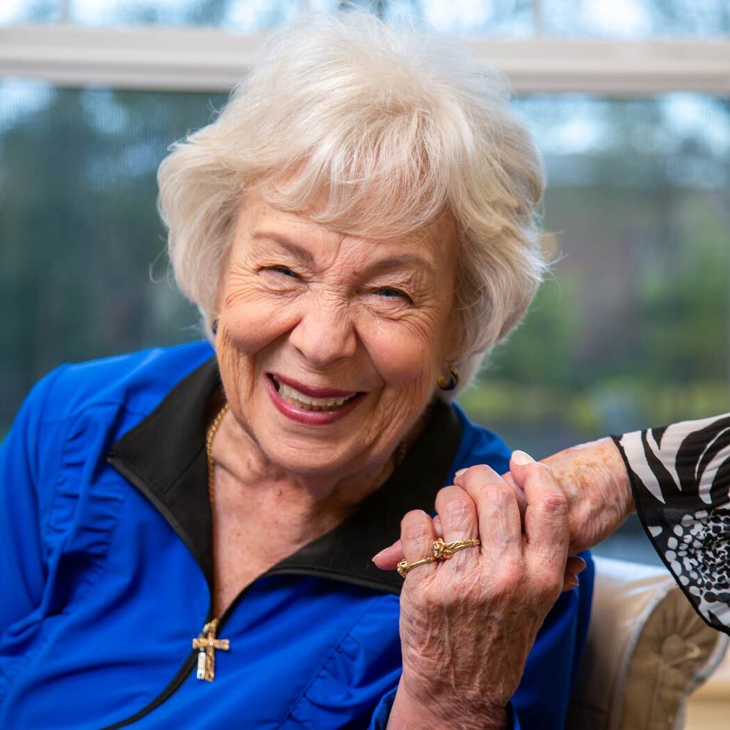 Residents enjoying time together at Ivy Creek